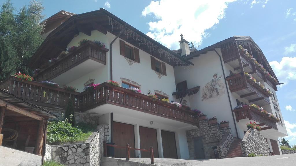 Hotel Garnì Astor Arabba Esterno foto