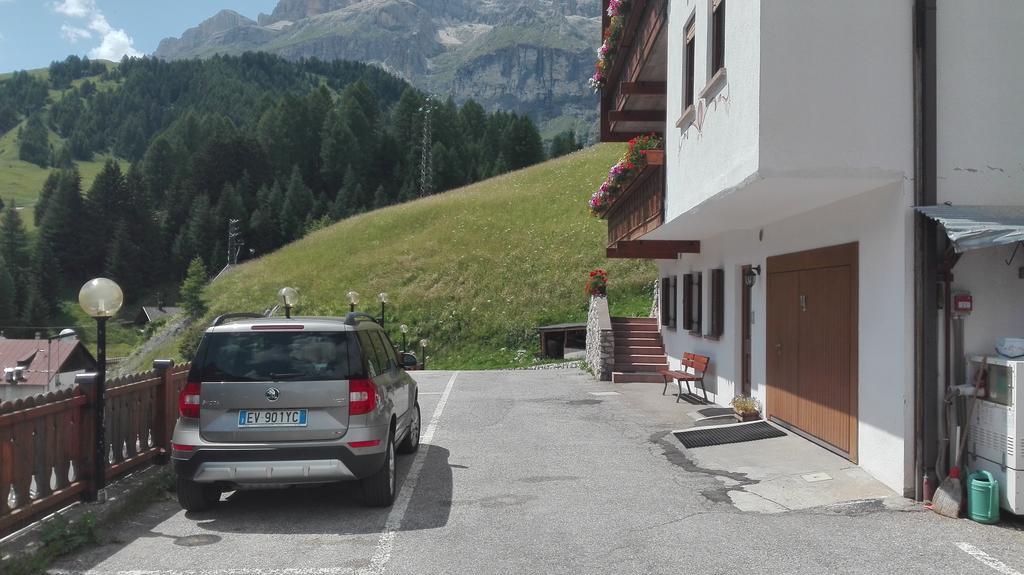 Hotel Garnì Astor Arabba Esterno foto