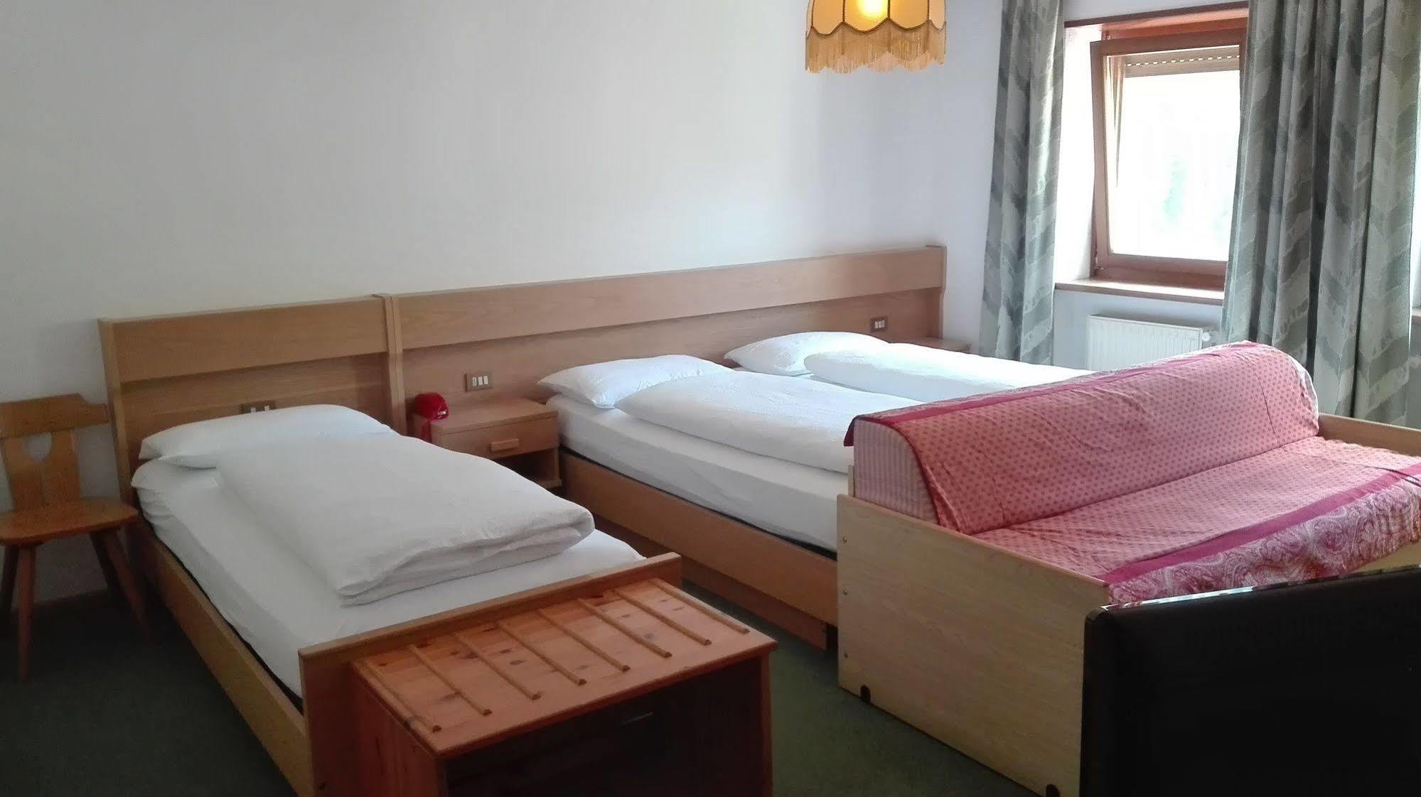 Hotel Garnì Astor Arabba Esterno foto