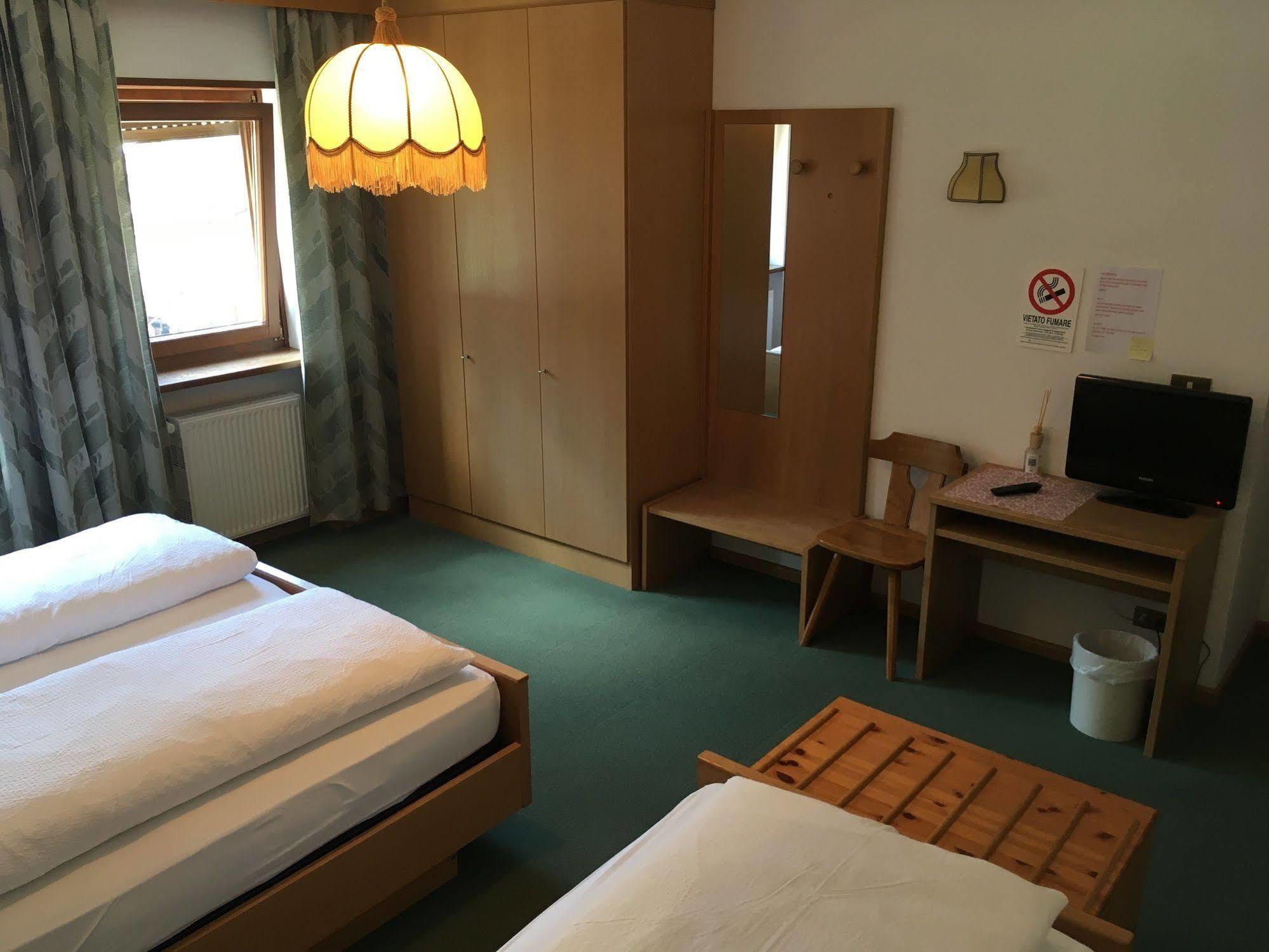 Hotel Garnì Astor Arabba Esterno foto