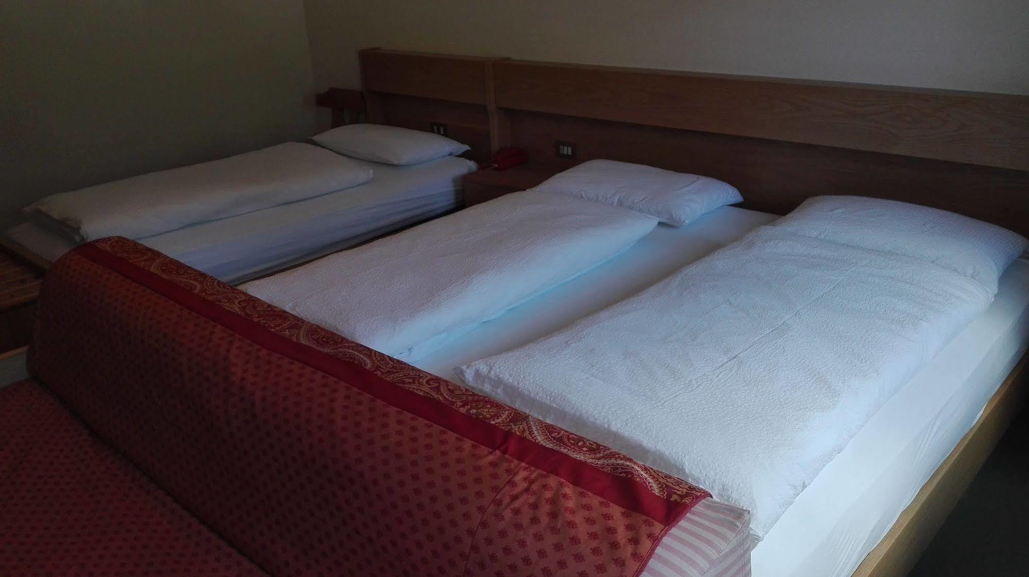 Hotel Garnì Astor Arabba Esterno foto